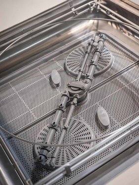 Haubensplmaschine T110E mit Klarspl-, Reinigungsmitteldosierpumpe, Ablaufpumpe