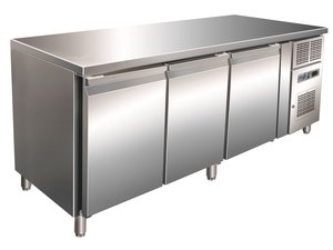 K�hltisch KT 310, mit 3 T�ren (GN 1/1), Inhalt 464 Liter,...
