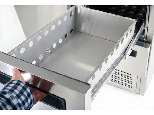 K�hltisch 24 mit Umluftk�hlung, 4 Schubladen, Inhalt 256 Liter