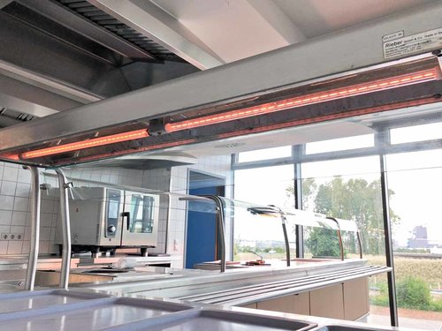 Speiseausgabe-Station Kantine mit Khlvitrine / Khltisch / 2x Bain Marie / 2x Aufsatzstrahler / Tellerspender / Varithek / Warmhaltemodul