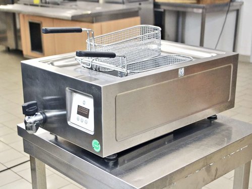 Elektro Fritteuse Blanco BC DF 4500, Auftischger�t, Inhalt 5 Liter, BTH  40 x 62 x 24 cm