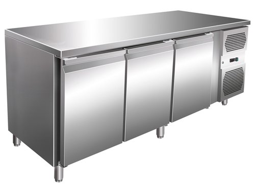 K�hltisch mit 3 T�ren, 464 Liter, Umluft, ohne Aufkantung, 1795 x 700 x 860 mm