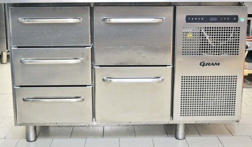 K�hltisch Gram K 1407 CSG PT mit Belegstation f�r 7x GN 1/3, 5 Schubladen, BTH 129 x 80 x 120 cm