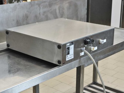 Meiko DV 200.2 Durchschubsp�lmaschine inkl. Umkehrosmose-Modul sowie Zu- und Ablauftisch