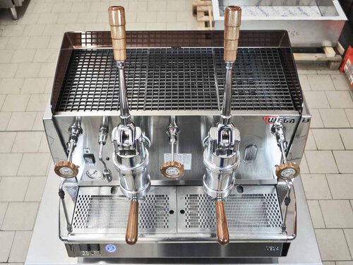 Siebtrgermaschine Espressomaschine Wega Vela ALE mit 2 Brhgruppen / Hebelgruppen