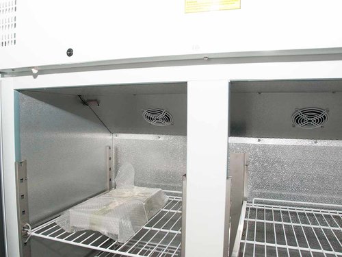 Doppelt�r K�hlschrank LW21, Inhalt 1173 Liter, f�r GN 2/1, BTH 1340 x 800 x 2010 mm 